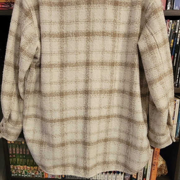Plaid Button-Up Shacket - Picture 4 of 5
